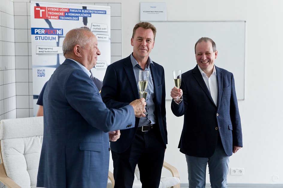 DEYMED Supported the Opening of a New Student Workspace at Brno University of Technology