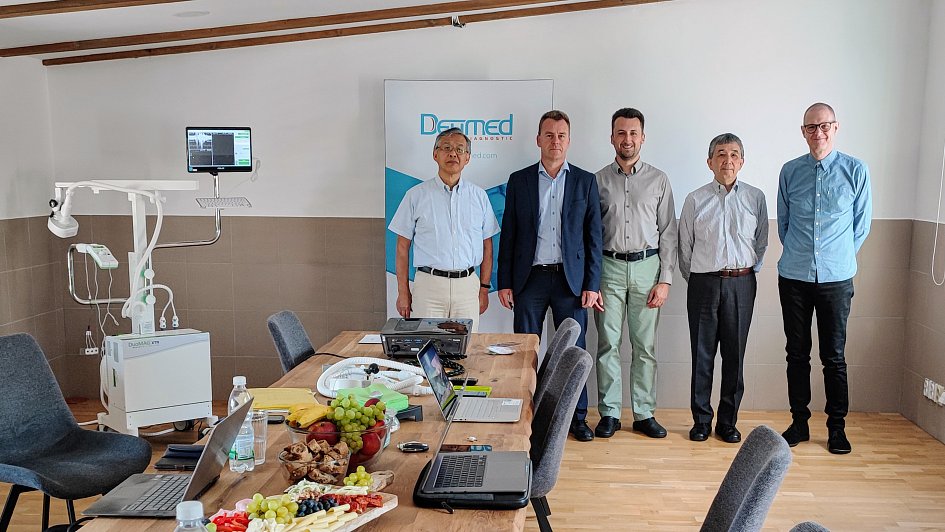 Valuable guests from Brainbox Ltd and Miyuki Giken Co Ltd. 